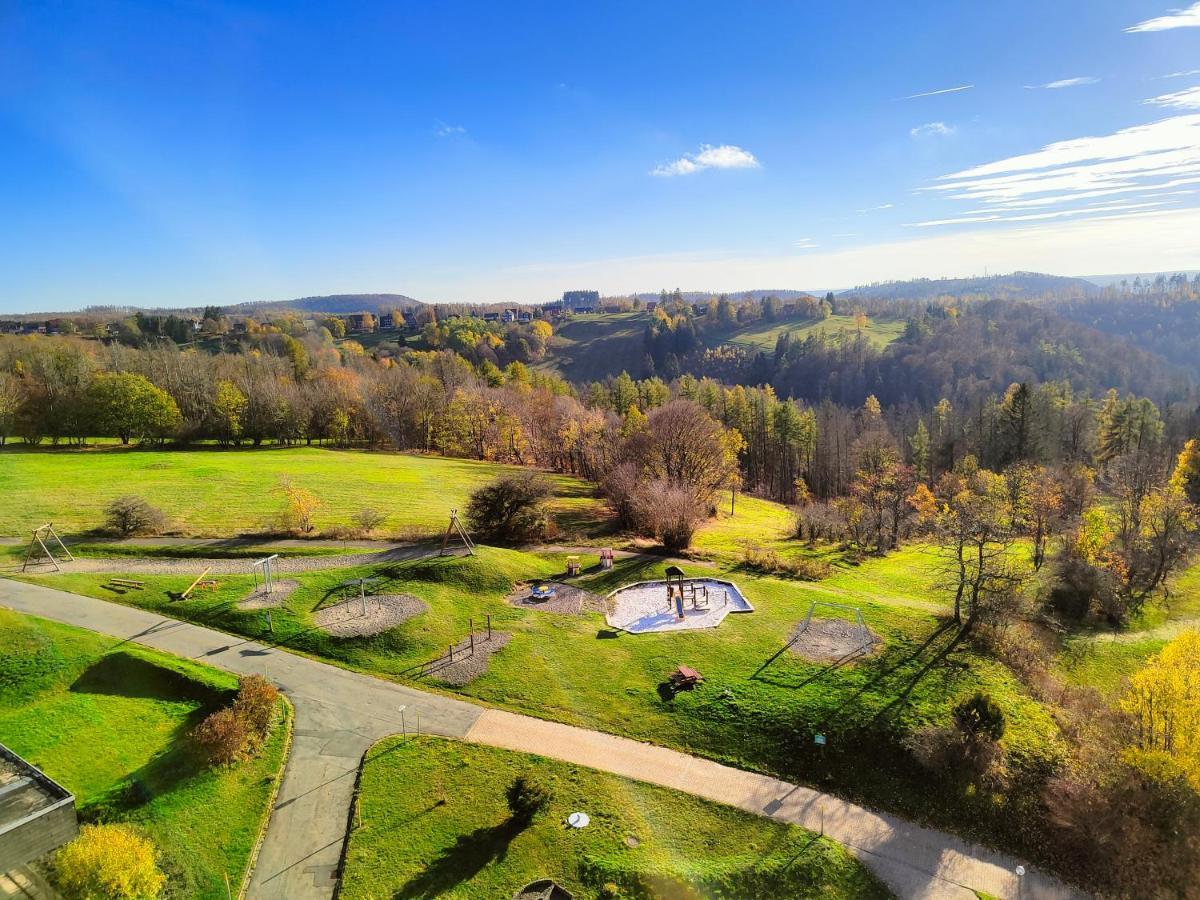 Apartment Brockenblick Mit Tollen Blick Und Schwimmbad Браунлаге Екстериор снимка